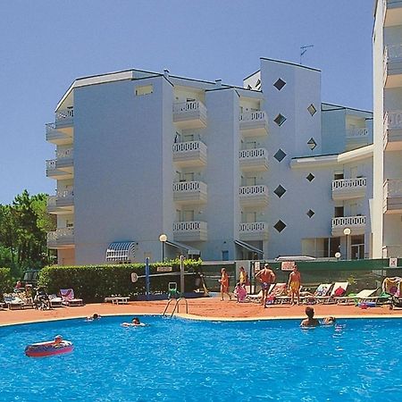 Residenza Rubin Apartment Lignano Sabbiadoro Exterior foto