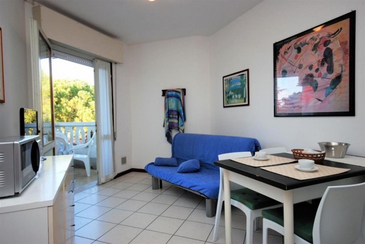 Residenza Rubin Apartment Lignano Sabbiadoro Exterior foto